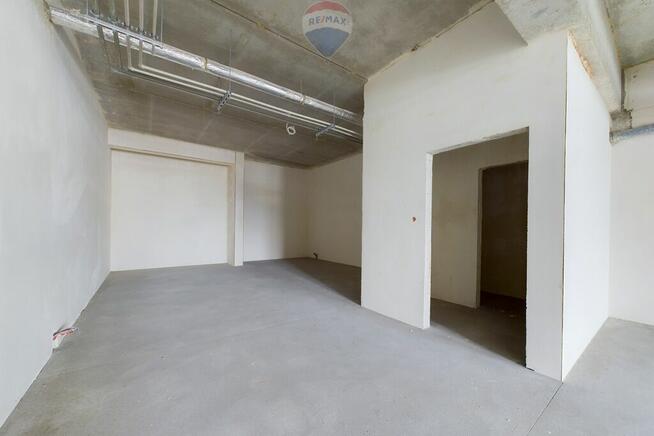 Na sprzedaż lokal handlowo-usługowy,pow. 97,33 m²