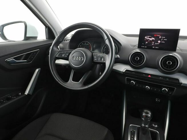 Audi Q2 Automat grzane fotele Full LED PDC klima auto navi bluetooth