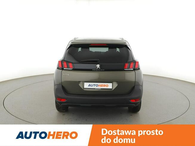 Peugeot 5008 automat 7-osob. navi PDC tempomat virtual Bluetooth