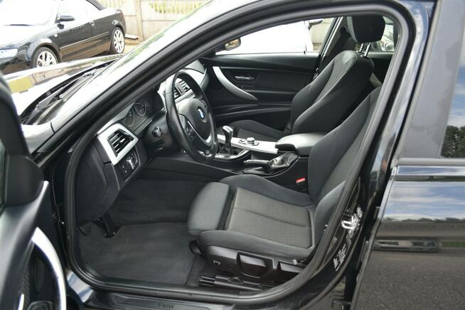 BMW 318 Klimatyzacja*Nawigacja*Zadbany*El. Klapa*KeyLessGo