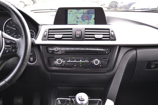 BMW 318 Klimatyzacja*Nawigacja*Zadbany*El. Klapa*KeyLessGo