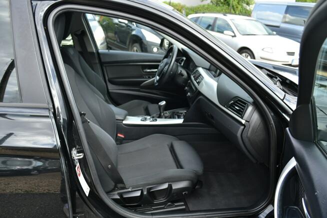 BMW 318 Klimatyzacja*Nawigacja*Zadbany*El. Klapa*KeyLessGo