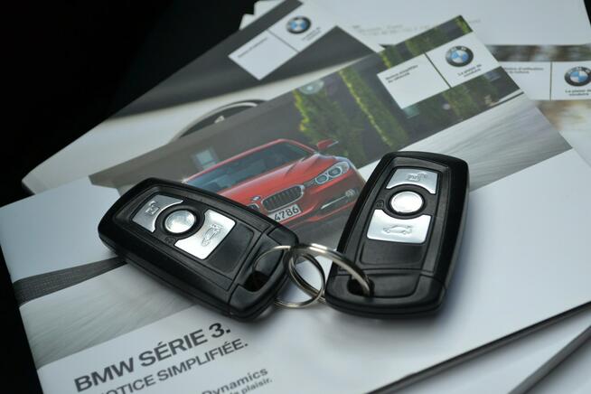 BMW 318 Klimatyzacja*Nawigacja*Zadbany*El. Klapa*KeyLessGo