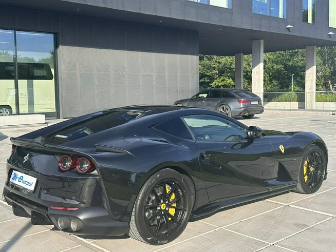 Ferrari 812, Superfast, lift, karbon