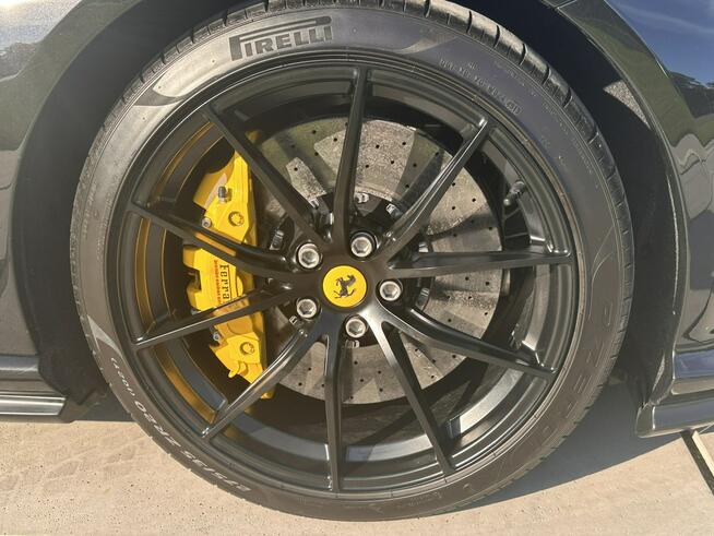 Ferrari 812, Superfast, lift, karbon