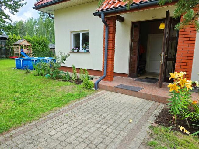 Dom 280 m² wolnostojący, ponad 4 pokoje, działka 1300 m²