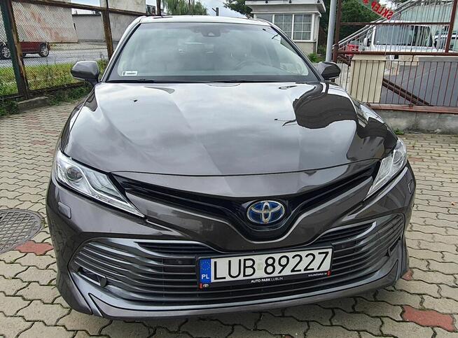 Toyota Camry Comfort 2.5 Hybryda 2021 przebieg 91 000 km