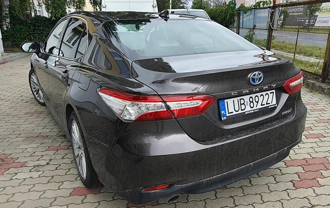 Toyota Camry Comfort 2.5 Hybryda 2021 przebieg 91 000 km