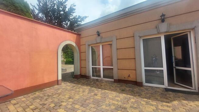 Konstantynów Łódzki. Przestronny budynek pod działalność.