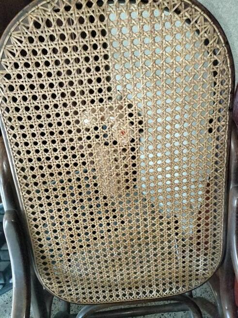 Stary fotel bujany z drewna lata 70 antyk