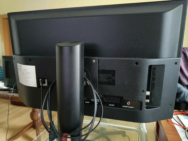 telewizor monitor STRONG 24 2x HDMI 1x VGA USB