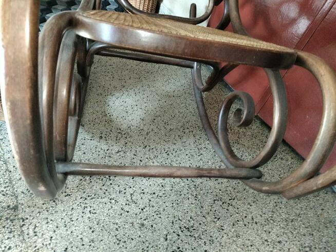 Stary fotel bujany z drewna lata 70 antyk