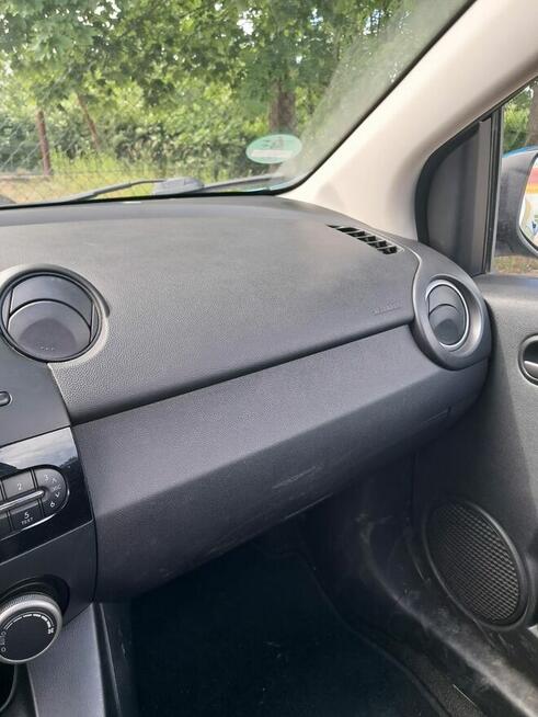 sprzedam Mazda 2