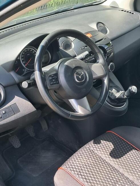 sprzedam Mazda 2