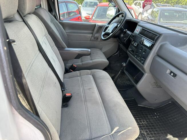 Volkswagen Transporter 9 miejsc, long, hak ,Webasto, wymieniony rozrząd i olej, lampy LED