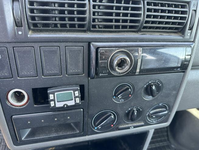 Volkswagen Transporter 9 miejsc, long, hak ,Webasto, wymieniony rozrząd i olej, lampy LED