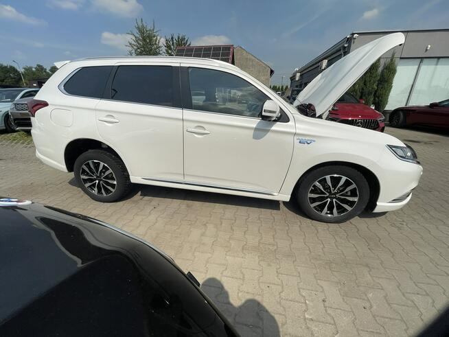 Mitsubishi Outlander AWD PHEV Automat Klimatronik Kamera Podgrzewanie