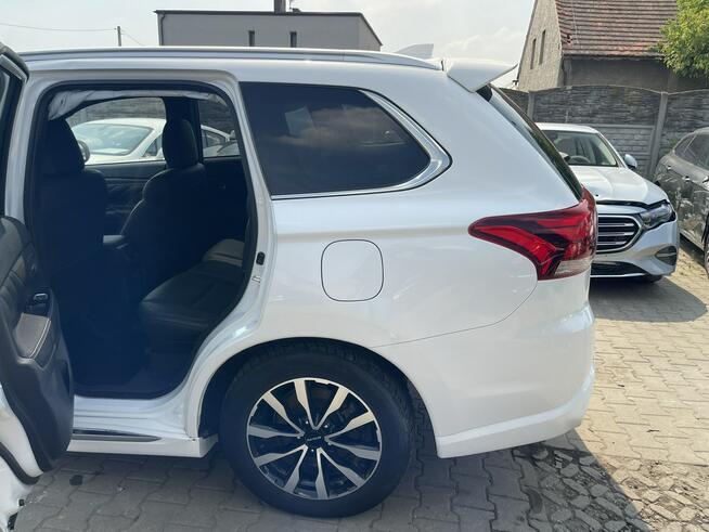 Mitsubishi Outlander AWD PHEV Automat Klimatronik Kamera Podgrzewanie