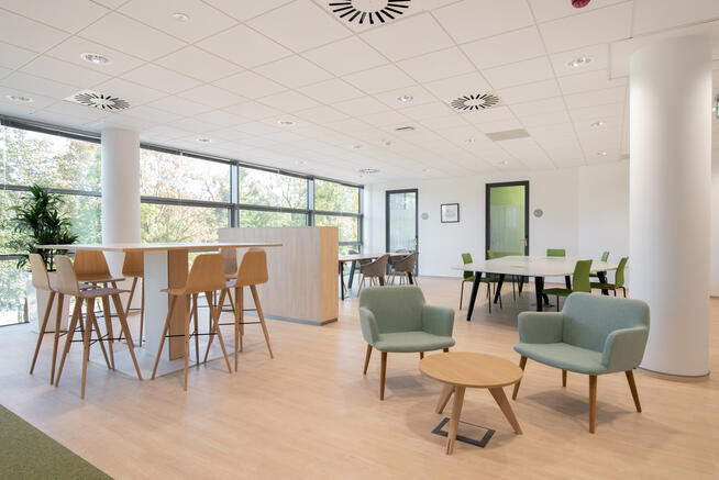 Przestrzeń do pracy dla 3-4 osób w Regus Opera