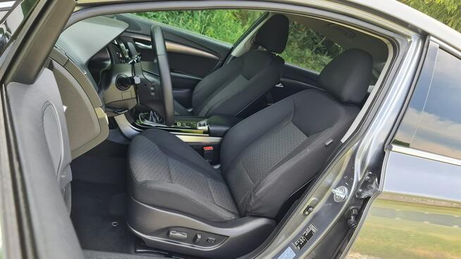 Hyundai i40 1.6 GDI 135KM # Sedan # NAVI # Climatronic # Kamera # Śliczny !!!