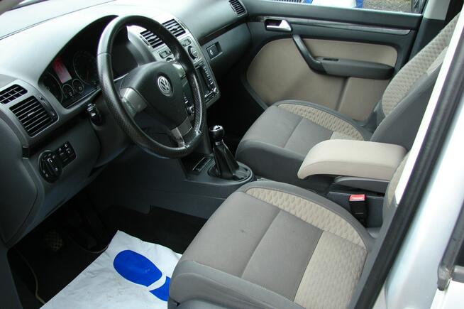 VW Touran Cross 2,0 TDi 140 KM