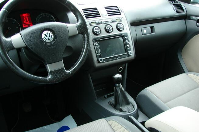 VW Touran Cross 2,0 TDi 140 KM