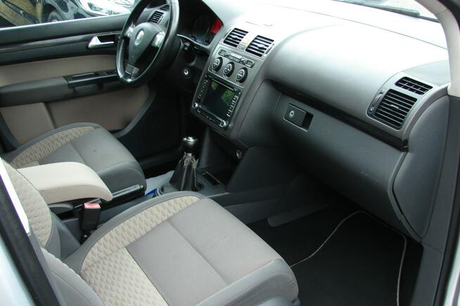 VW Touran Cross 2,0 TDi 140 KM