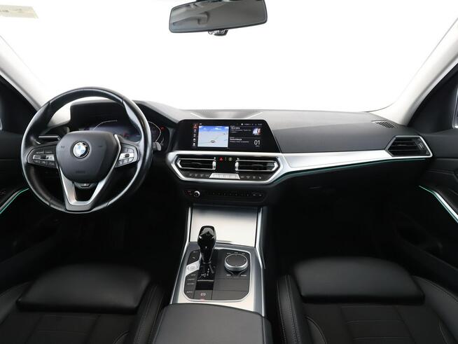BMW 318 full led automat vortual skora kamera navi grzane fotele