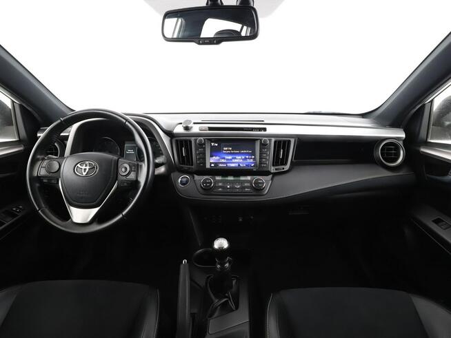 Toyota RAV-4 grzane fotele półskóra hak kamera BiLED tempomat