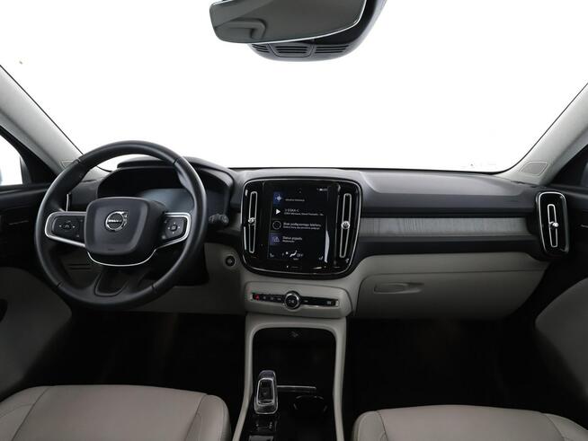 Volvo XC 40 2.0D Automat Inscription Navi Tempomat Grzane Fotele Skóra Kamera LED