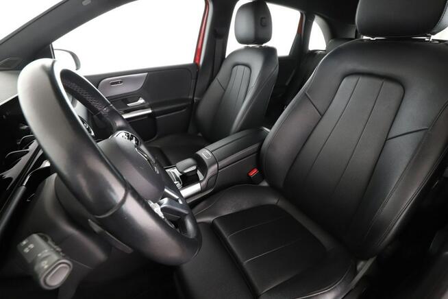 Mercedes B 180 Salon Pl 1wł bezwypadk serwis Rok Gwarancji Bogate wyposażenie