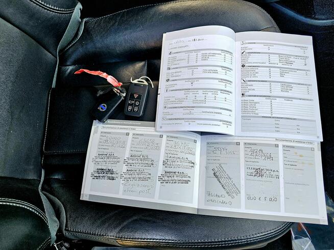 Volvo XC 60 2.0 D 5 cylindrów Skóry Navi Serwis