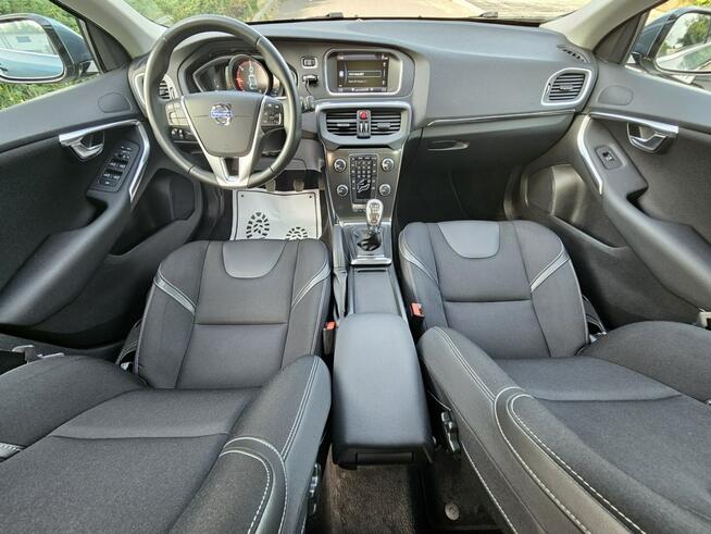 Volvo V40 Ładne i Zadbane* Panorama dach* Rok GWARANCJI