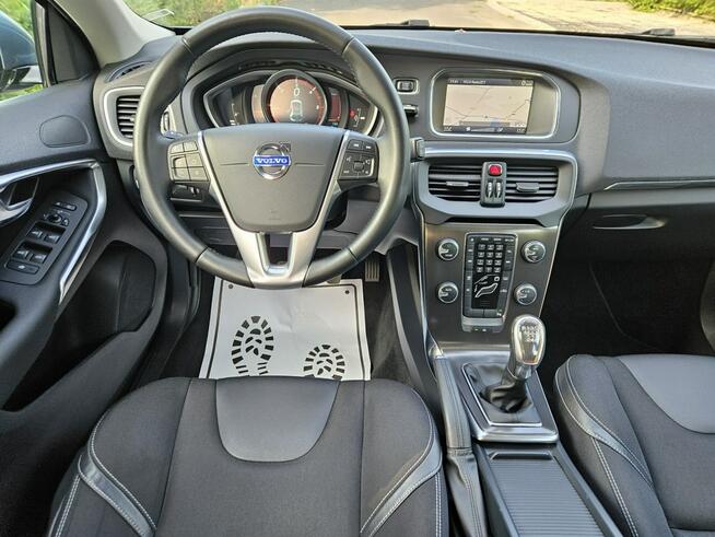 Volvo V40 Ładne i Zadbane* Panorama dach* Rok GWARANCJI