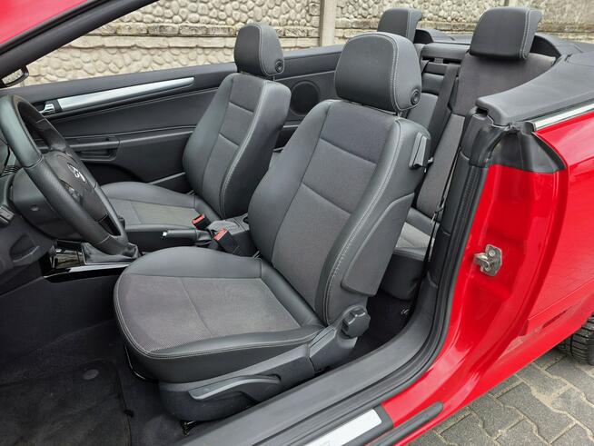 Opel Astra Cabrio 1.9 CDTI 150 KM. PRZEBIEG: 84.970 KM. FuLL Opcja. JEDYNY TAKI. Bezwypa