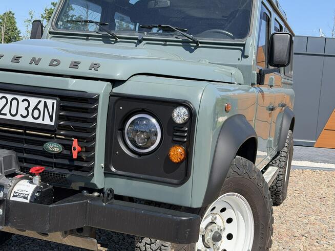 Land Rover Defender 2.4 TD4