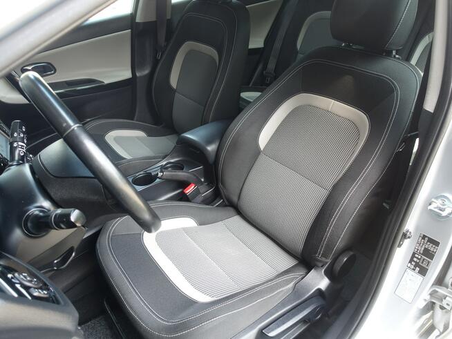 Kia Cee'd 1,6D Klimatronik Ledy Alu Navi Kam.Cof. Opłacony VIP Gwarancja