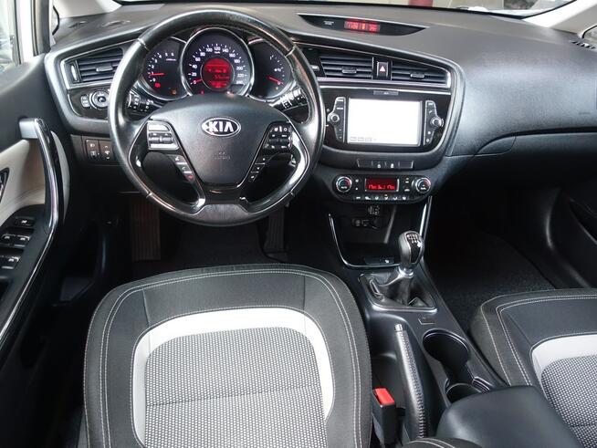 Kia Cee'd 1,6D Klimatronik Ledy Alu Navi Kam.Cof. Opłacony VIP Gwarancja