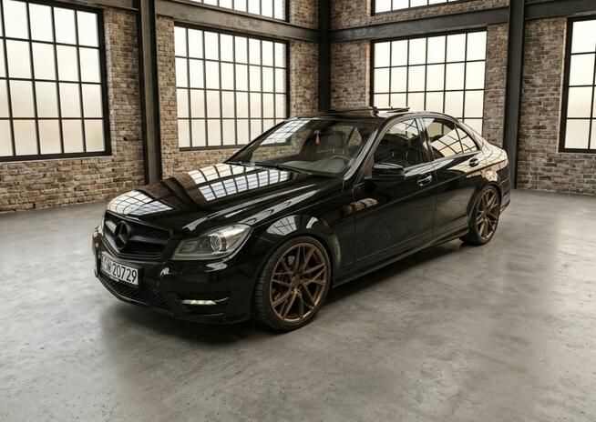 Mercedes C 350 AMG Line gwint alu 19 full opcja Rok Gwarancji
