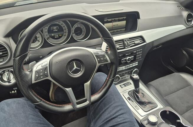 Mercedes C 350 AMG Line gwint alu 19 full opcja Rok Gwarancji