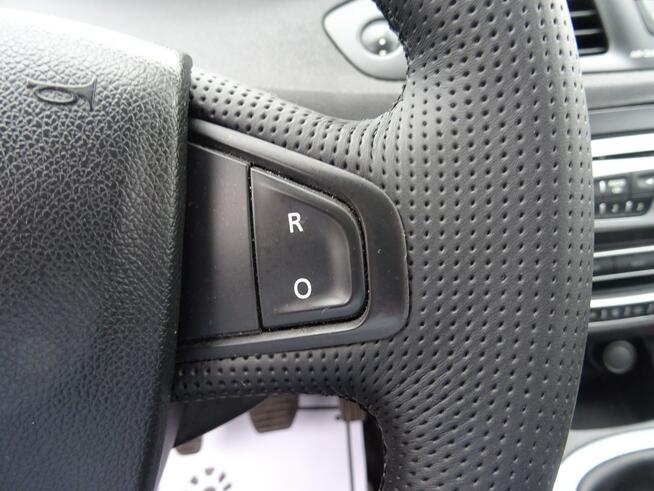 Renault Scenic 1.4 TCe 130KM , 7 osobowy