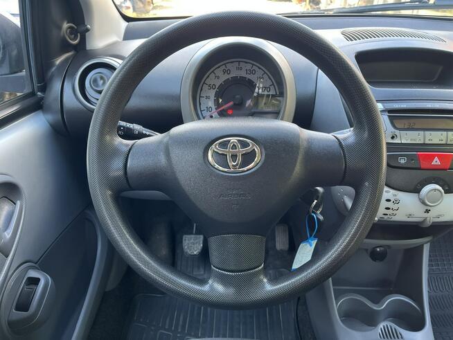 Toyota Aygo 1.0 Klima El szyby El lusterka Wspomaganie Stan BDB Bezwypadk opłacony