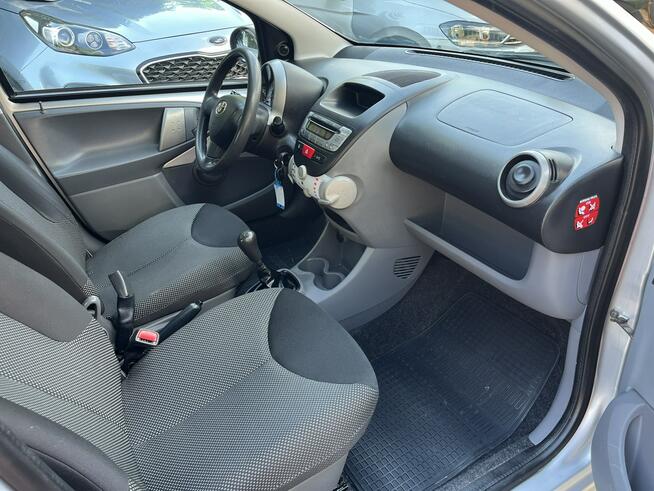 Toyota Aygo 1.0 Klima El szyby El lusterka Wspomaganie Stan BDB Bezwypadk opłacony