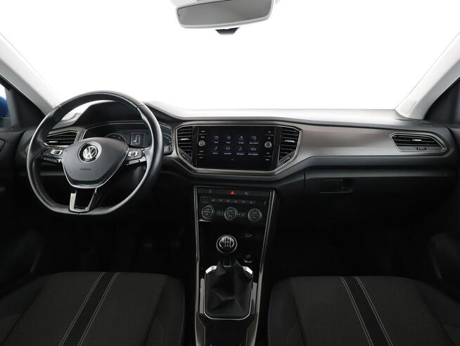 Volkswagen T-Roc klima auto grzane fotele navi matrix LED czujniki parkowania