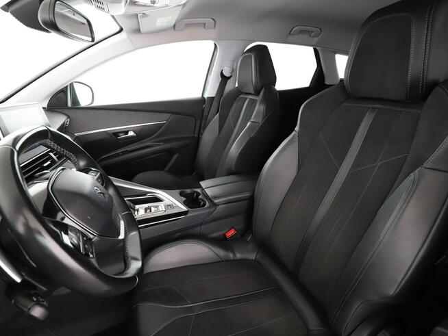 Peugeot 3008 Crossway automat navi kamera180 tempomat LED