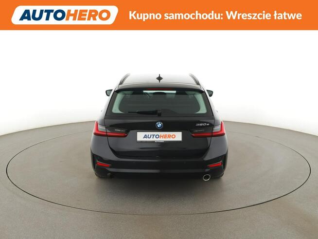 BMW 320 PHEV automat full LED skóra virtual cocpit navi klima auto grzane fote