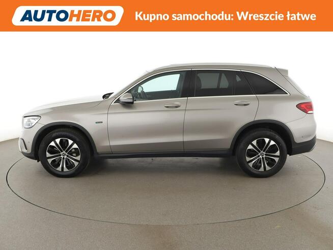 Mercedes GLC 300 FV23 pHEV 4matic kamera carplay led automat navi pdc asystenci skóra