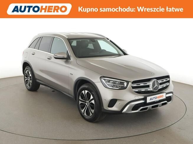 Mercedes GLC 300 FV23 pHEV 4matic kamera carplay led automat navi pdc asystenci skóra