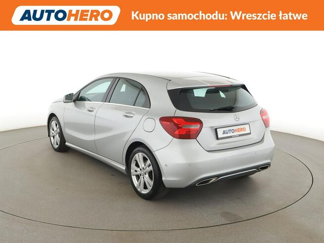Mercedes A 180 automat półskóra full LED navi tempomat grzane fotele