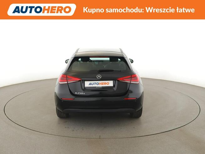 Mercedes A 250 FV23 pHEV led automat virtual navi kamera pdc